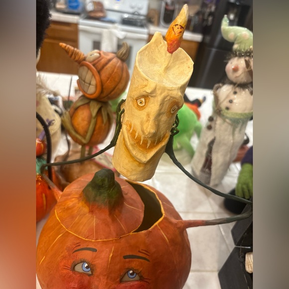 V. Patterson Series Twist
Year: 2006 hand-signed on base
Style: Vintage folk art - Picture 6 of 8